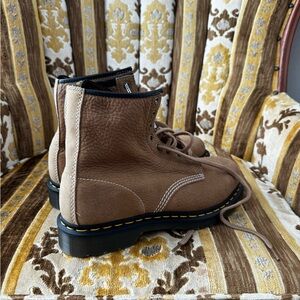 DR MARTENS 1460 TUMBLED NUBUCK LEATHER LACE UP BOOTS NEW!